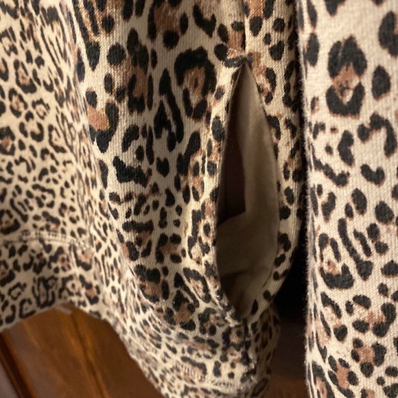 3/$20 Socialite Leopard Print Pullover Hoodie with Fleece Lining Size M - Picture 4 of 5